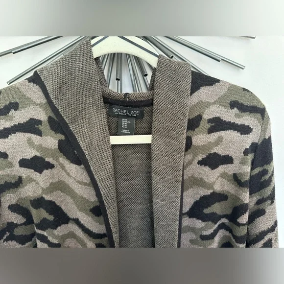 Rachel Zoe Camo Patterned Open Front Hooded Sweater Cardigan Size XL - Picture 3 of 4